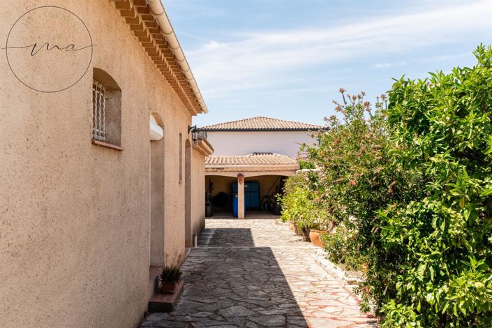 Image No.49-5 Bed House for sale
