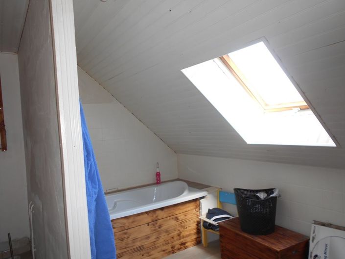Image No.9-3 Bed House for sale