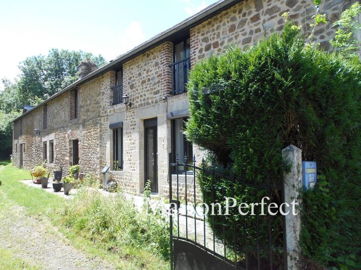 Image No.2-4 Bed House for sale