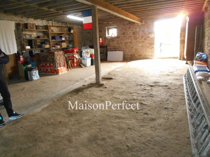 Image No.9-3 Bed House for sale