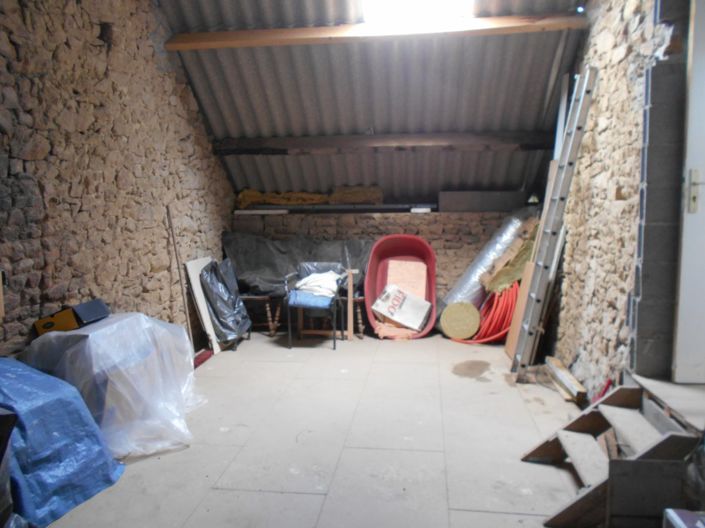 Image No.9-3 Bed House for sale