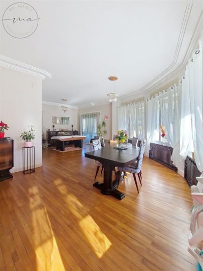 13-Room house of 300 m2