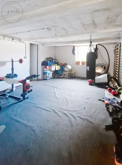 Image No.20-7 Bed House for sale