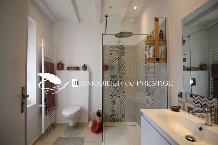 Image No.28-7 Bed House for sale