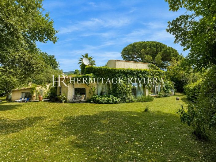 Image No.19-6 Bed House for sale