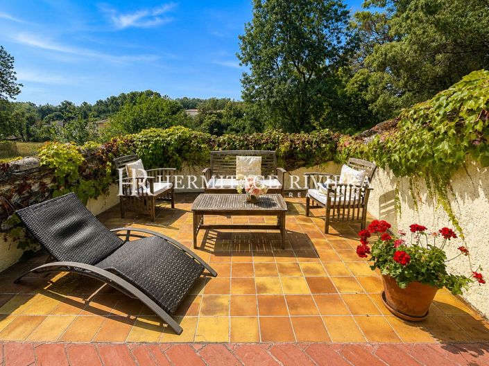 Image No.22-6 Bed House for sale