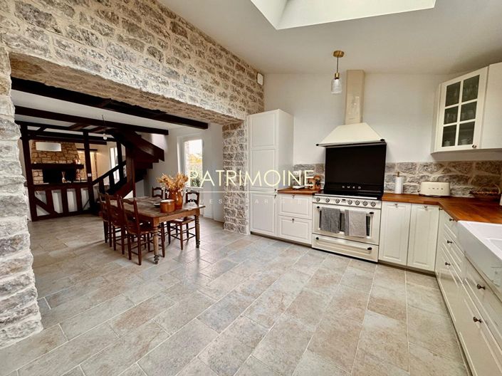 Image No.17-4 Bed House for sale