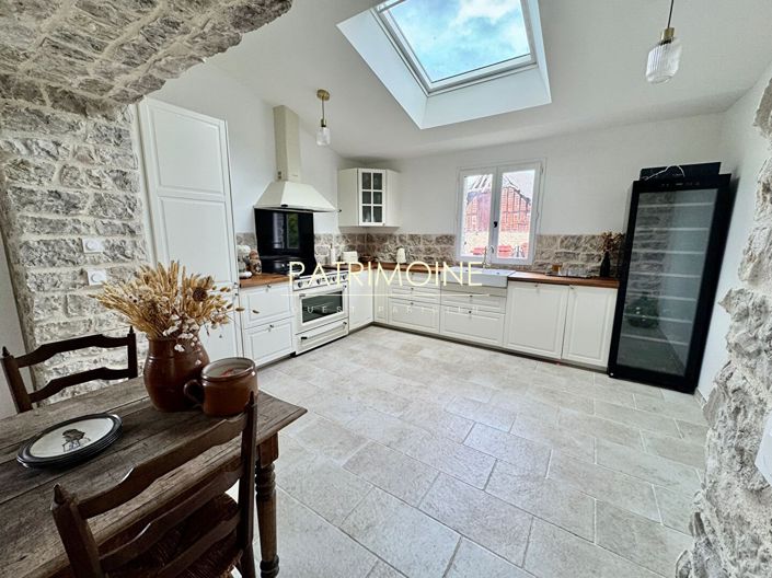 Image No.6-4 Bed House for sale