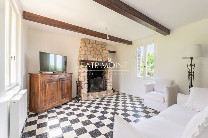 Image No.9-4 Bed House for sale
