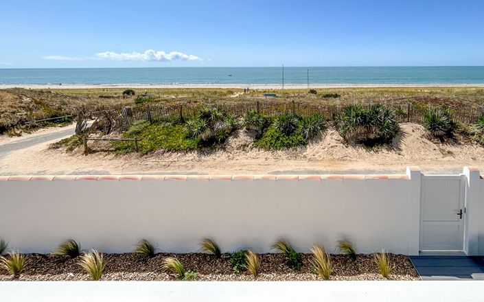 Image No.3-6 Bed House for sale