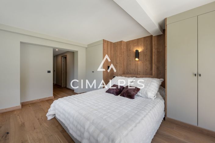 Image No.10-4 Bed House for sale