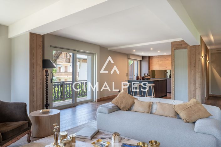 Image No.2-4 Bed House for sale