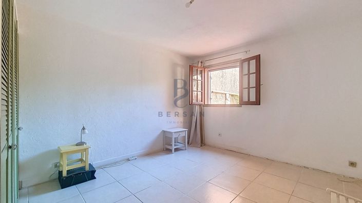Image No.13-4 Bed House for sale