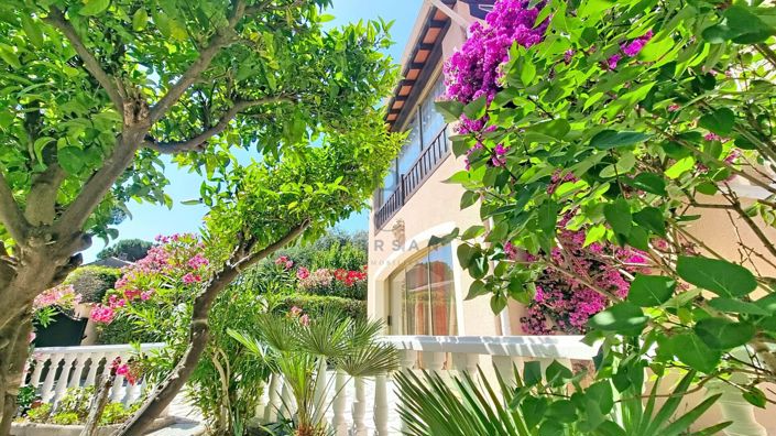 Image No.2-4 Bed House for sale