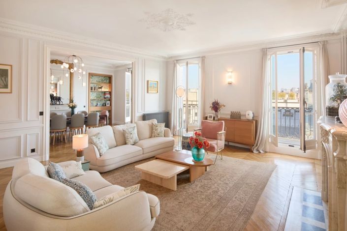 Image No.2-9 Bed Apartment for sale