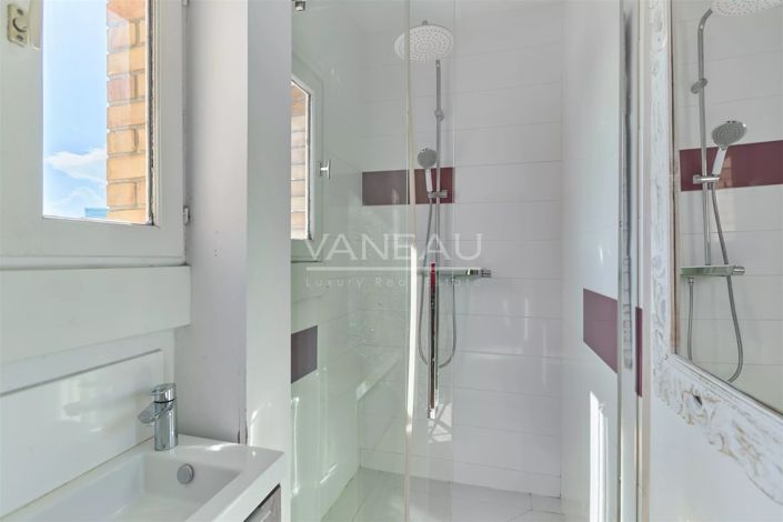 Image No.10-3 Bed Apartment for sale