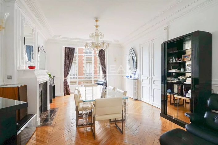 Image No.4-4 Bed Apartment for sale