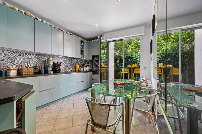 Image No.8-4 Bed Apartment for sale
