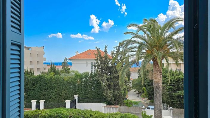 Image No.2-6 Bed House for sale
