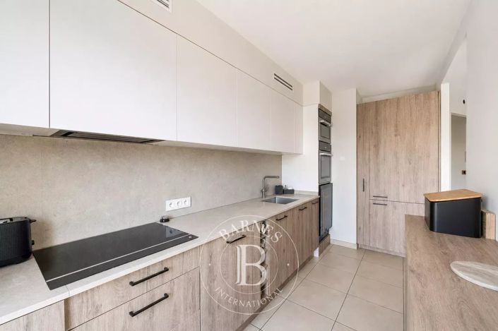 Image No.10-2 Bed Apartment for sale