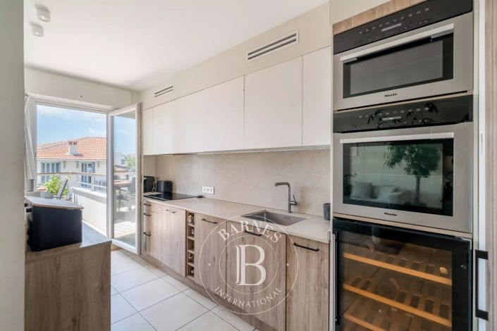 Image No.3-2 Bed Apartment for sale