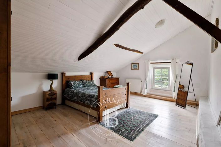 Image No.20-5 Bed House for sale
