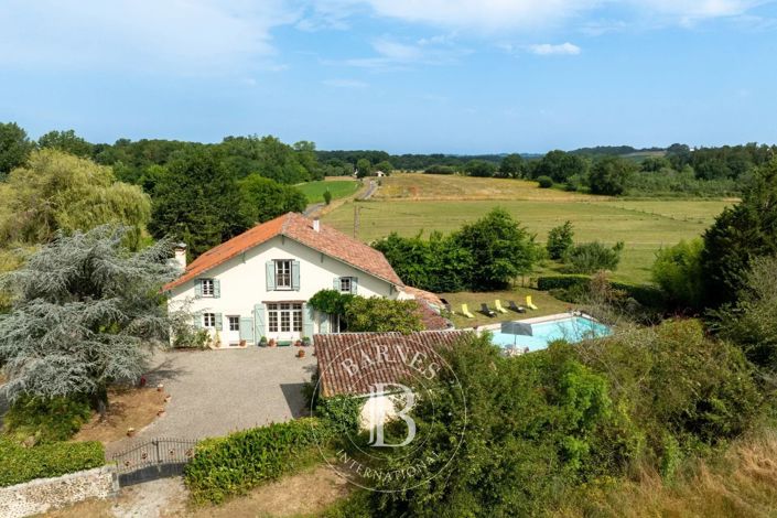 Image No.3-5 Bed House for sale