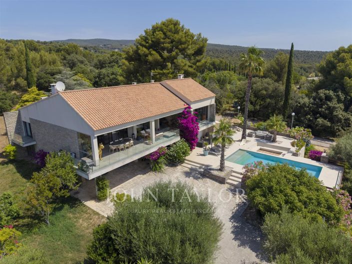 Image No.2-5 Bed House for sale