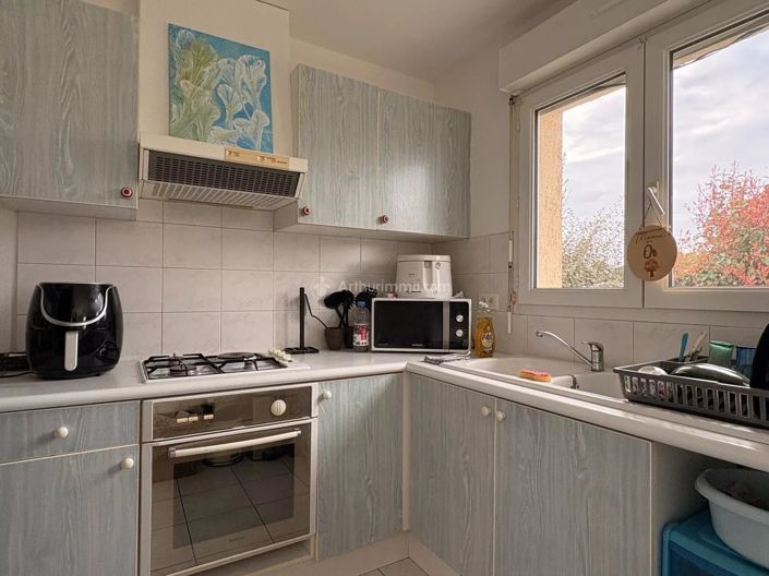 Image No.5-2 Bed House for sale