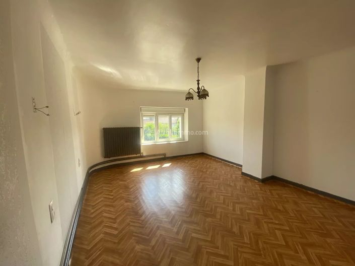 Image No.6-3 Bed House for sale