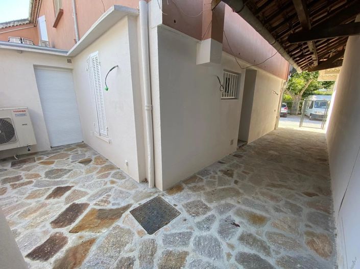 Image No.12-3 Bed Apartment for sale
