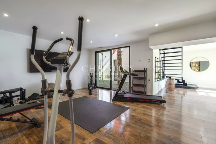Image No.19-5 Bed House for sale