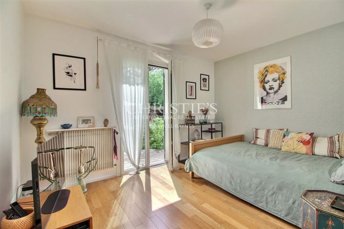 Image No.16-7 Bed House for sale