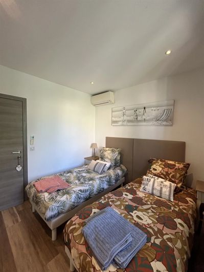 Image No.11-4 Bed House for sale