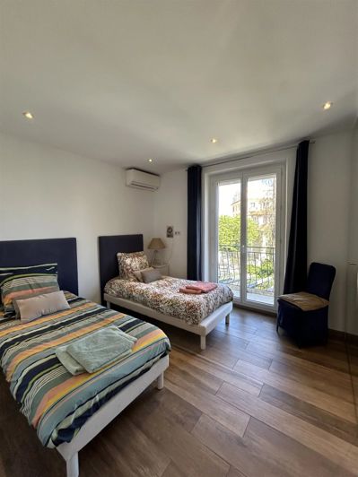 Image No.13-4 Bed House for sale