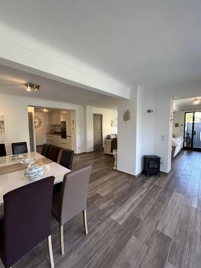 Image No.7-4 Bed House for sale