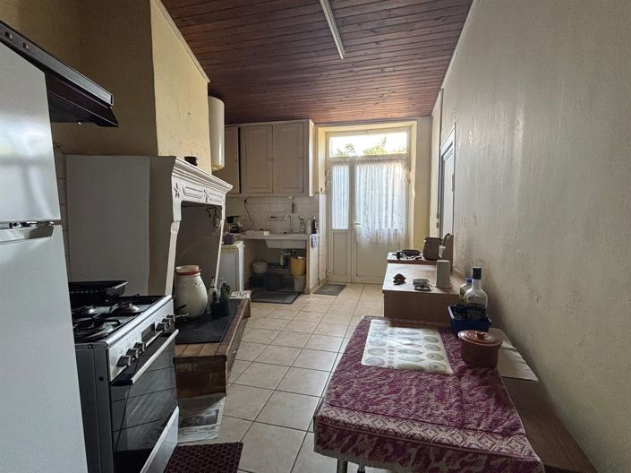 Image No.6-4 Bed House for sale