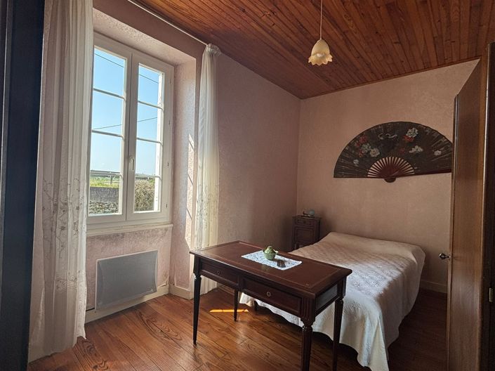 Image No.7-4 Bed House for sale
