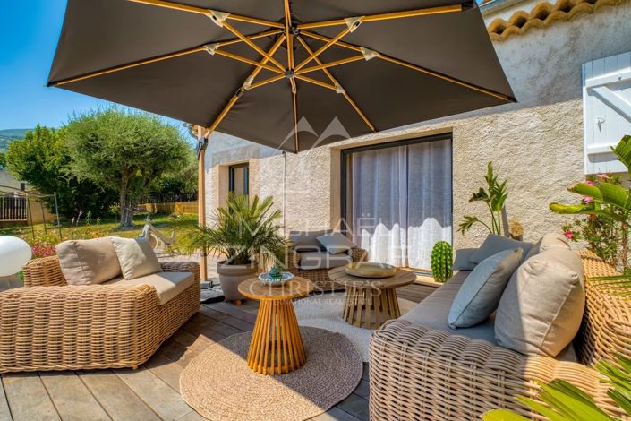 Image No.4-4 Bed House for sale