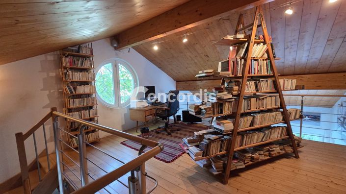 Image No.3-4 Bed House for sale
