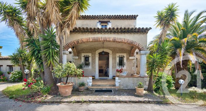 Image No.22-5 Bed House for sale