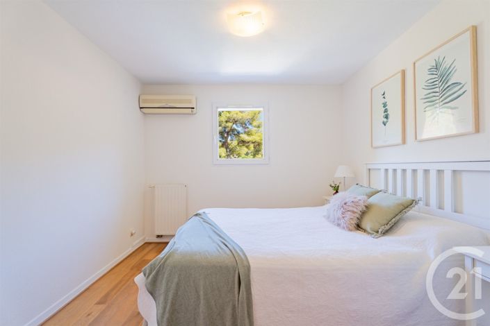 Image No.11-3 Bed Apartment for sale