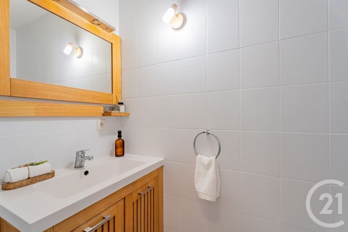 Image No.13-3 Bed Apartment for sale