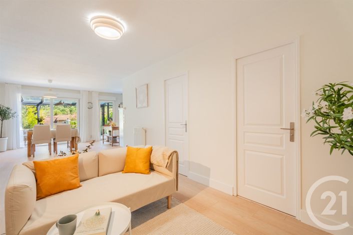 Image No.4-3 Bed Apartment for sale