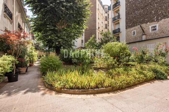 Image No.18-4 Bed Apartment for sale