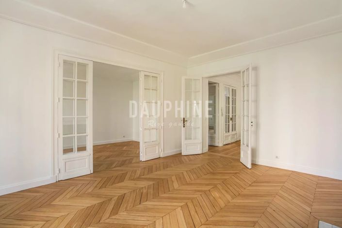 Image No.4-4 Bed Apartment for sale