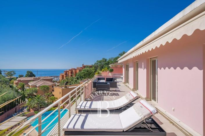 Image No.9-3 Bed Apartment for sale
