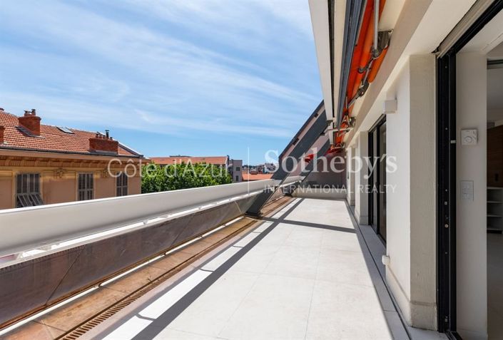 Image No.2-Appartement de 2 chambres à vendre à Nice