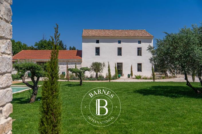 Image No.11-6 Bed House for sale