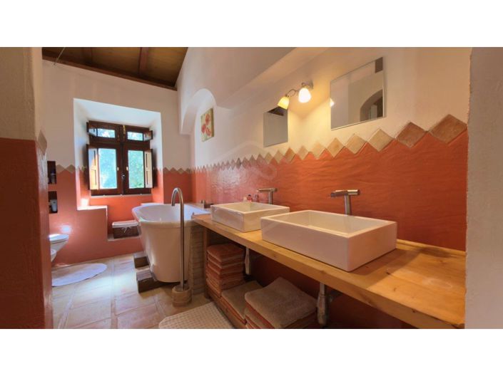 Image No.23-3 Bed House for sale